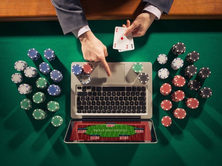 The Top 5 Benefits of Playing Online Poker